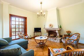 Artemida Beachside Escape w BBQ Parking