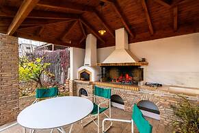 Artemida Beachside Escape w BBQ Parking