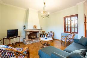 Artemida Beachside Escape w BBQ Parking