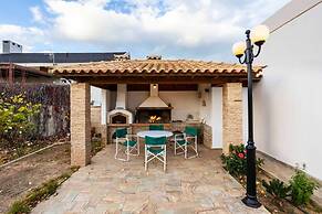 Artemida Beachside Escape w BBQ Parking