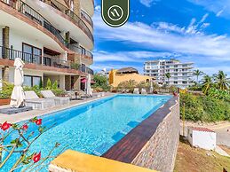 The Canuva Lux 204 in Cruz de Huanacaxtle