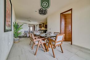 The Canuva Lux 204 in Cruz de Huanacaxtle