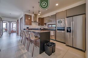 The Canuva Lux 204 in Cruz de Huanacaxtle