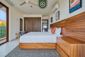 The Canuva Lux 204 in Cruz de Huanacaxtle