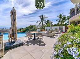 The Canuva Lux 204 in Cruz de Huanacaxtle