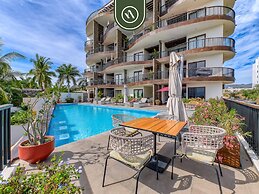 The Canuva Lux 204 in Cruz de Huanacaxtle