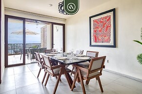 The Canuva Lux 204 in Cruz de Huanacaxtle