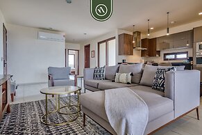 The Canuva Lux 204 in Cruz de Huanacaxtle