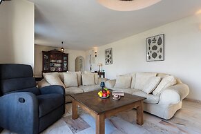 CT 262 - Flamingo Views