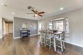 Outdoor Patio Oasis: Group Getaway in Tempe