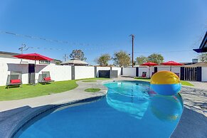 Outdoor Patio Oasis: Group Getaway in Tempe