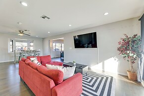 Outdoor Patio Oasis: Group Getaway in Tempe