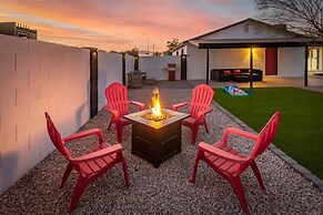 Outdoor Patio Oasis: Group Getaway in Tempe