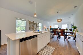 Home Near Flagler Beach, Daytona, Parks & More!