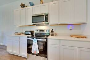 Home Near Flagler Beach, Daytona, Parks & More!