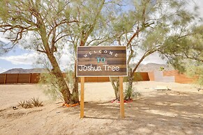 Home w/ Hot Tub ~ 8 Mi to Joshua Tree Natl Park!