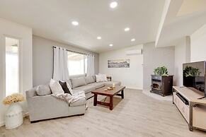 Home w/ Hot Tub ~ 8 Mi to Joshua Tree Natl Park!