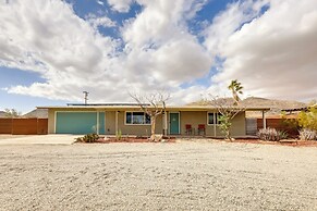 Home w/ Hot Tub ~ 8 Mi to Joshua Tree Natl Park!