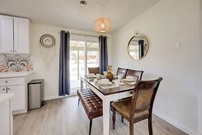 Home w/ Hot Tub ~ 8 Mi to Joshua Tree Natl Park!