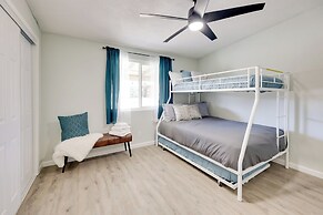 Home w/ Hot Tub ~ 8 Mi to Joshua Tree Natl Park!