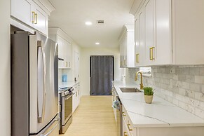 6 Mi to Fun Spot America: Family Home w/ Workspace