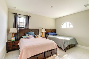 Canal-front Home w/ Pool & Hot Tub in Apollo Beach