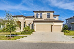Canal-front Home w/ Pool & Hot Tub in Apollo Beach