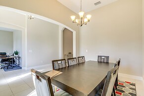 Canal-front Home w/ Pool & Hot Tub in Apollo Beach