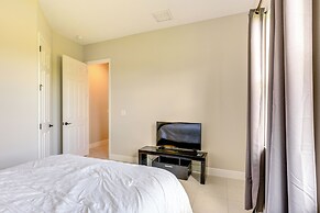 Canal-front Home w/ Pool & Hot Tub in Apollo Beach