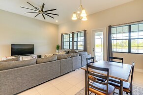 Canal-front Home w/ Pool & Hot Tub in Apollo Beach