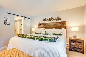 Wintergreen Resort Condo: Deck & Golf Course Views