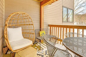 Wintergreen Resort Condo: Deck & Golf Course Views