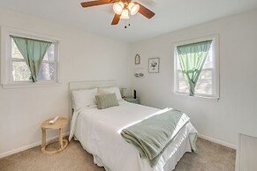 1/4 Mi to Emerald Bay: Waterfront Bullard Home