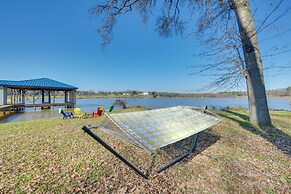 1/4 Mi to Emerald Bay: Waterfront Bullard Home