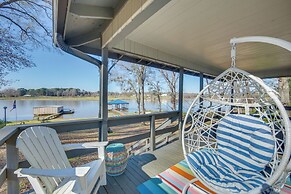 1/4 Mi to Emerald Bay: Waterfront Bullard Home