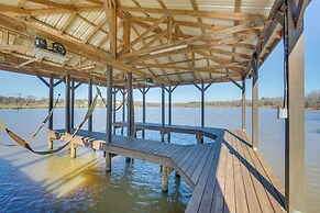 1/4 Mi to Emerald Bay: Waterfront Bullard Home