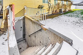 3 Mi to Valley Fair Mall: Salt Lake City Apt!