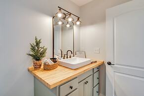 Rest & Relax: Tennessee Home w/ Patio & Fire Pit