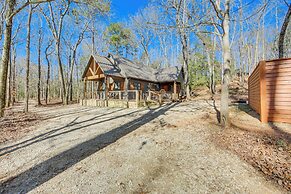 Fire Pit, Deck & Grill: Charming Rusk Cabin!
