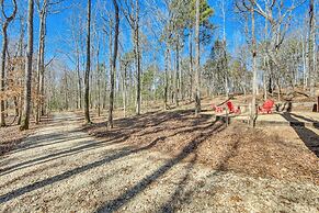 Fire Pit, Deck & Grill: Charming Rusk Cabin!