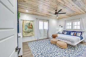 Fire Pit, Deck & Grill: Charming Rusk Cabin!