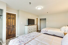 Walk to Oakland City University: Modern Apartment!