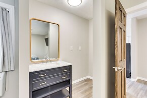 < 1 Mi to Oakland City University: Cozy Apartment