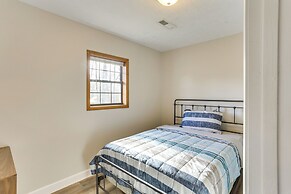 Golf Course Views: Oakland City Retreat