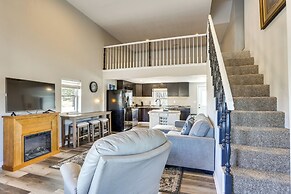 Golf Course Views: Oakland City Retreat