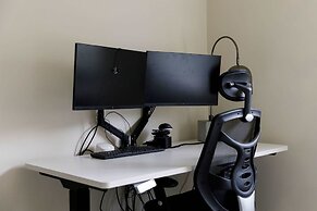 Stylish 4 Bed Home Close to Beach