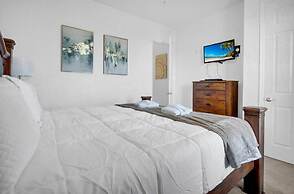 Lrg Condo w Scenic Patio Views - Next to Occc