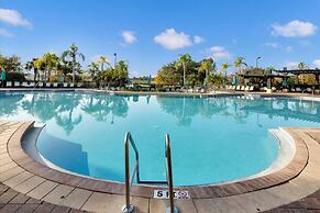 Lrg Condo w Scenic Patio Views - Next to Occc