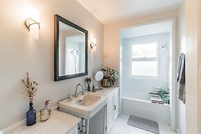 Charming 1933 Ridge-top Home With Stunning Views 4 Bedroom Home