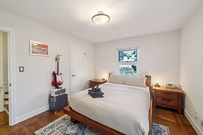 Charming 1933 Ridge-top Home With Stunning Views 4 Bedroom Home